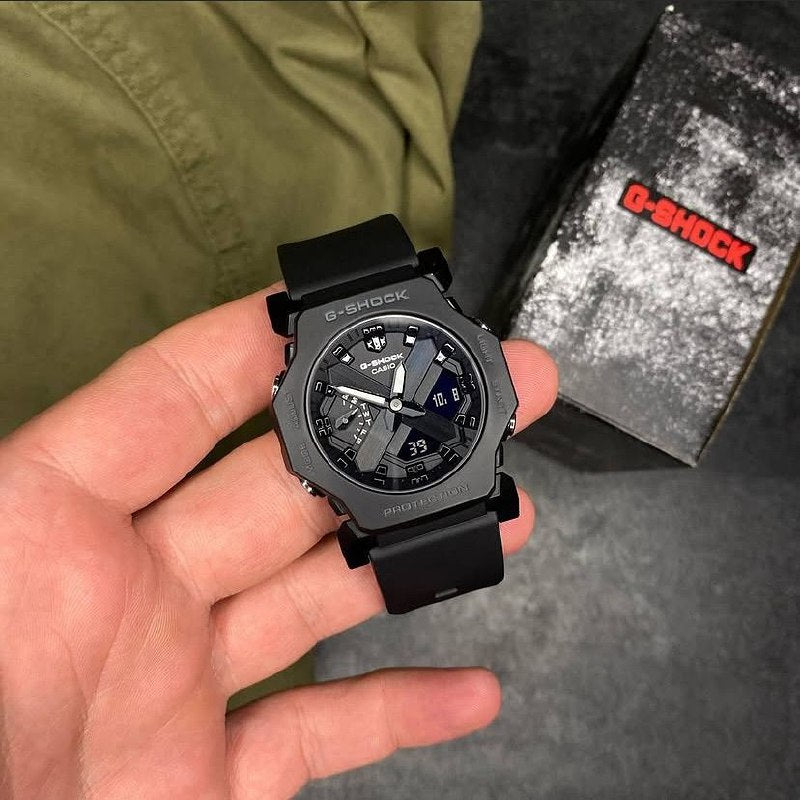G-Shock GM2300 X. Model 20 BAR