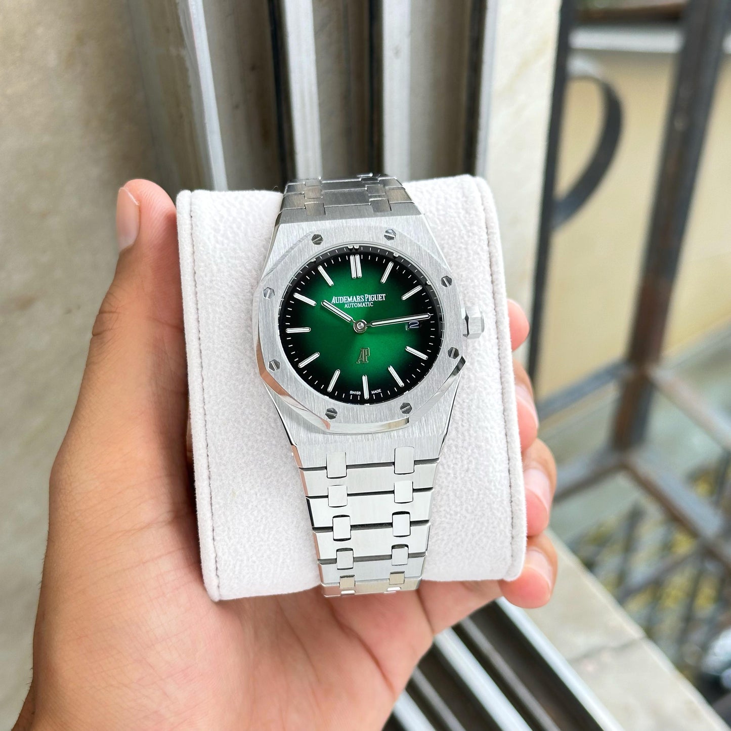 Audemars Piguet Royal Oak Green Dial – A Timeless Icon
