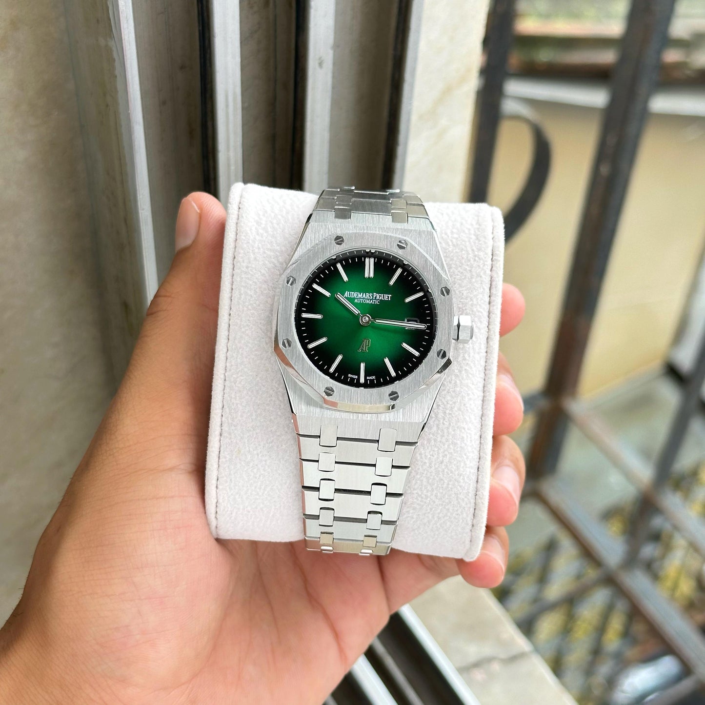 Audemars Piguet Royal Oak Green Dial – A Timeless Icon