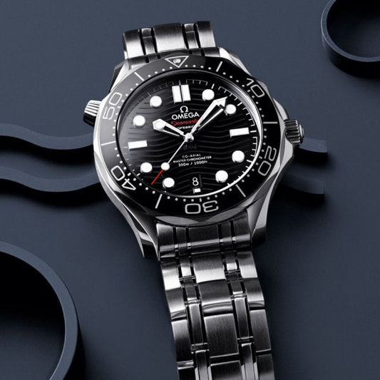 Omega Seamaster Diver 300M  Silver Black Dial Metal watch